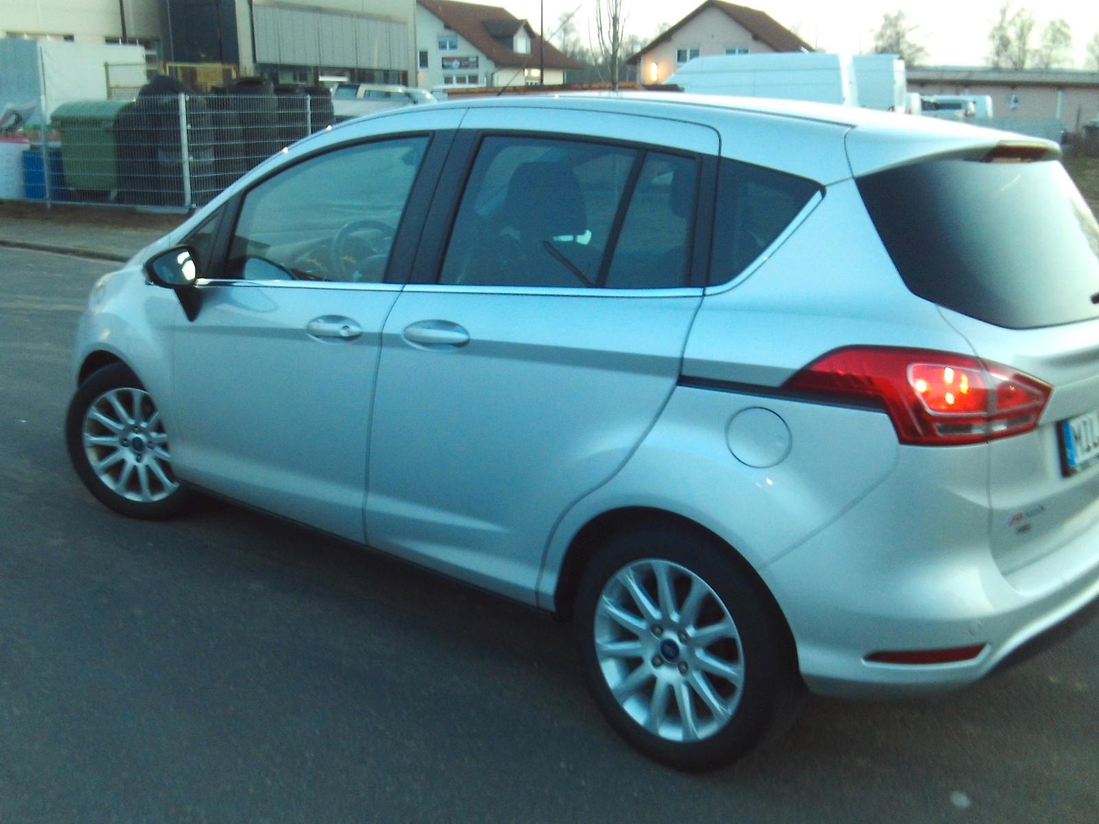 Ford B-Max 1,0 EcoBoost 92kW S/S Titanium