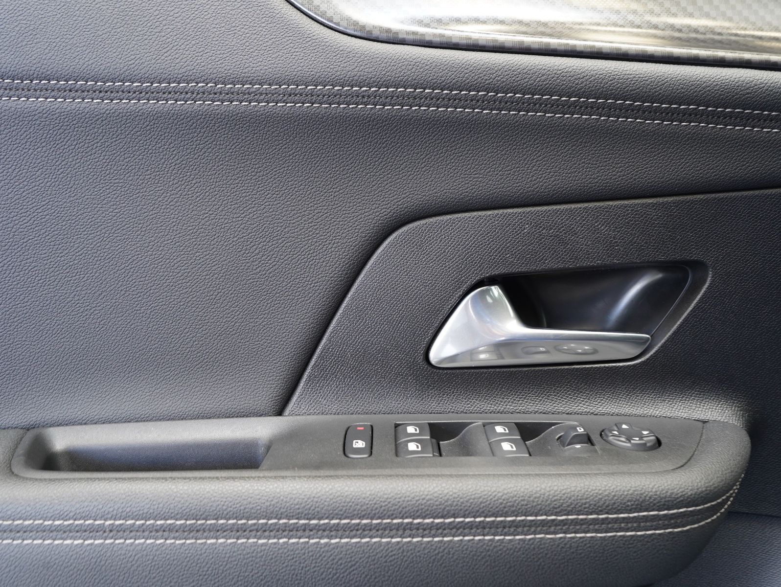Fahrzeugabbildung Opel Mokka-e GS Line LED/ACC/WÄRMEPUMPE