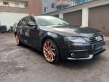 Audi a4 b8 1.8tfsi  S LINE - Audi A4 aus 2010: Line