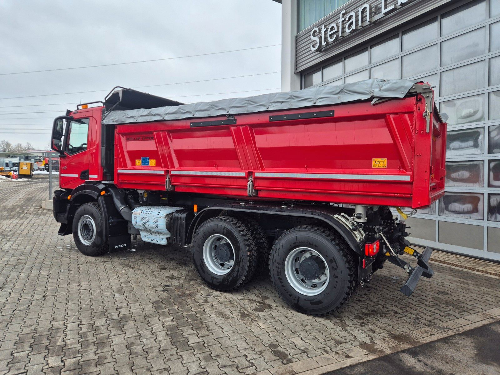 Fahrzeugabbildung Iveco AD300X50Z 6x4 Meiller-Kipper, Intarder Bordmatik