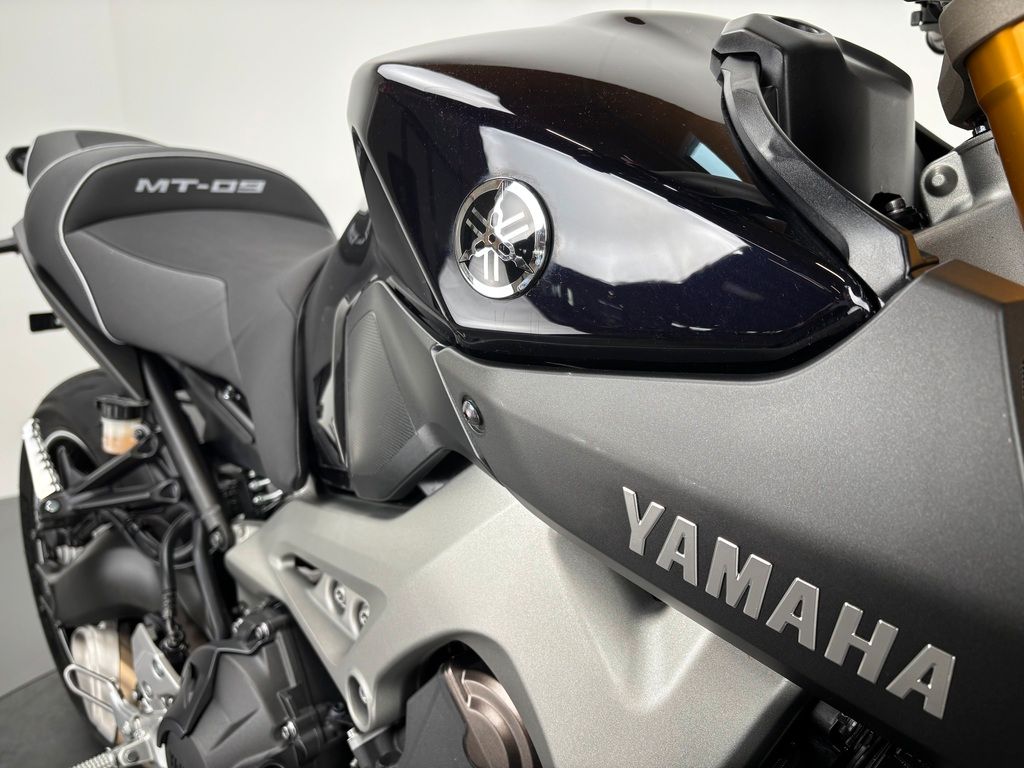 Fahrzeugabbildung Yamaha MT-09 *TOP-ZUSTAND *2. HAND *SERVICE NEU