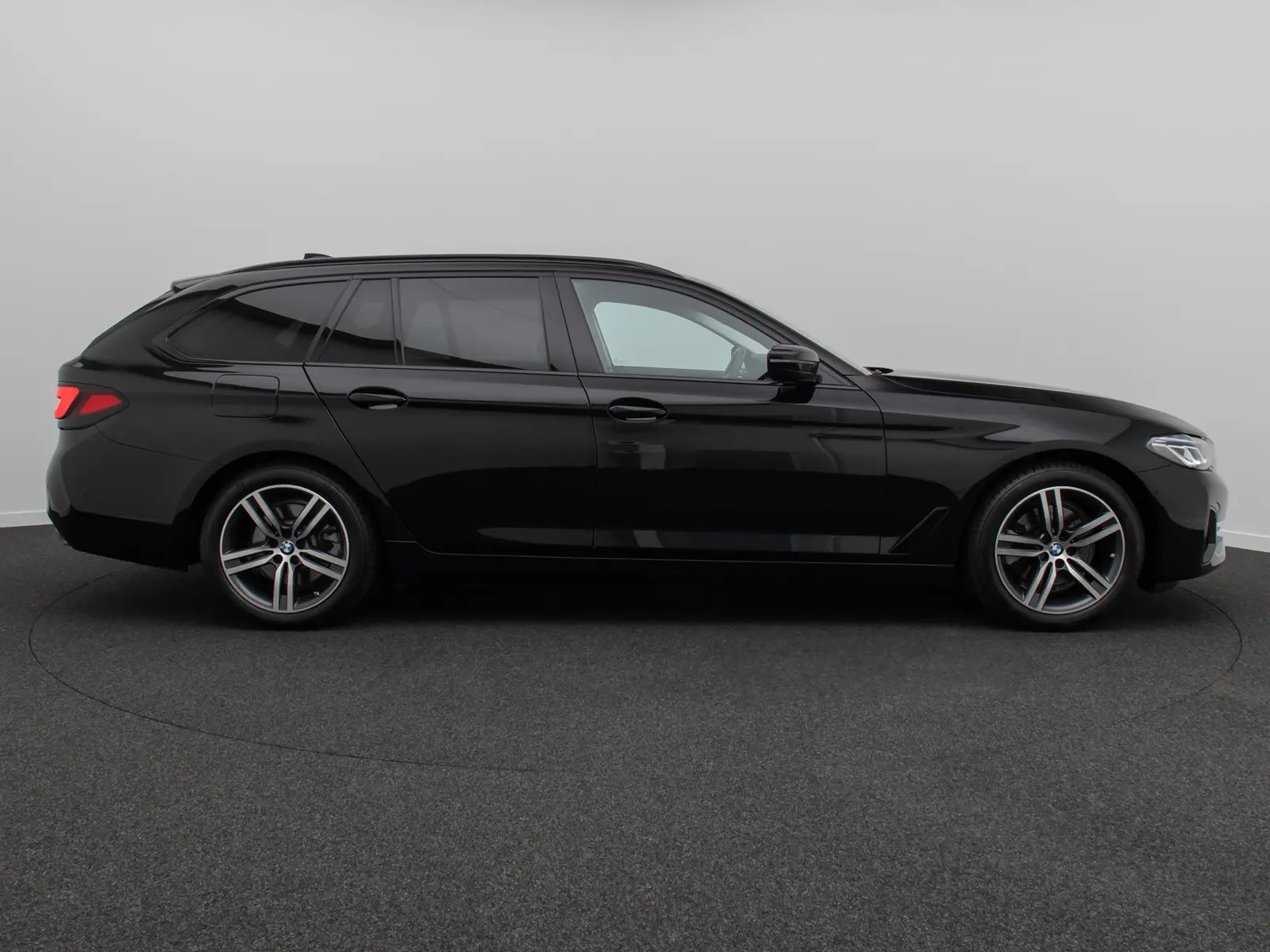 BMW 520 d xD Individual Sport HUD DAB Komfort Laser, миниатюра 5
