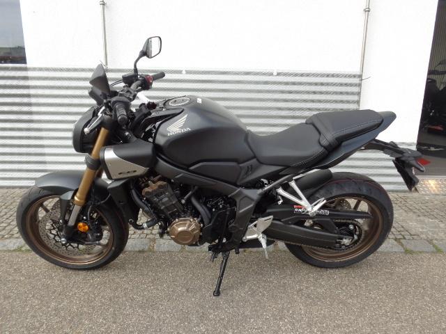 Honda CB650R E- Clutch