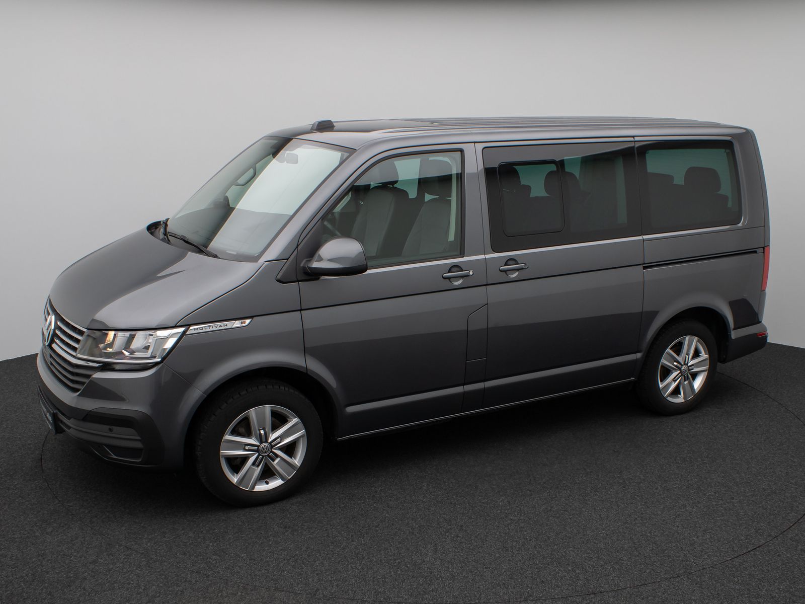 Fahrzeugabbildung Volkswagen T6 Multivan Kamera DAB Standheizung Navi Tempo