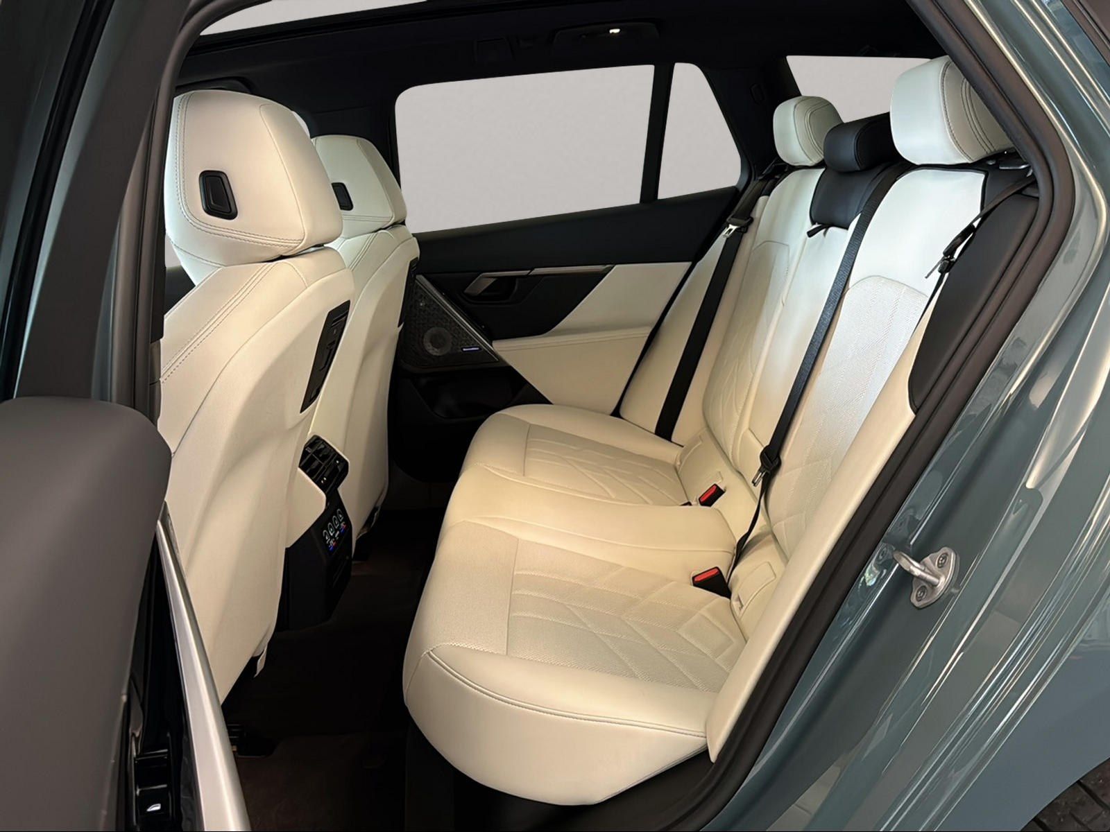 BMW i5 - Bild 9