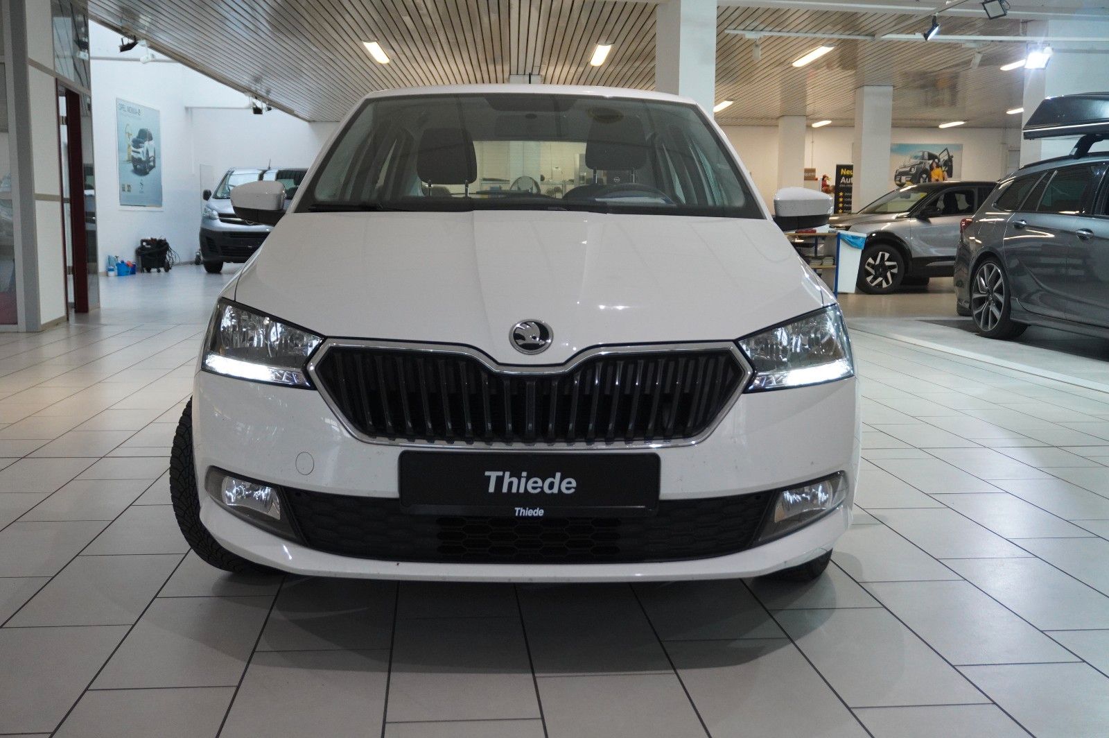 Fahrzeugabbildung SKODA Fabia 1.0 ACTIVE 5-TÜR LED/KLIMA/USB/NEBEL/BT