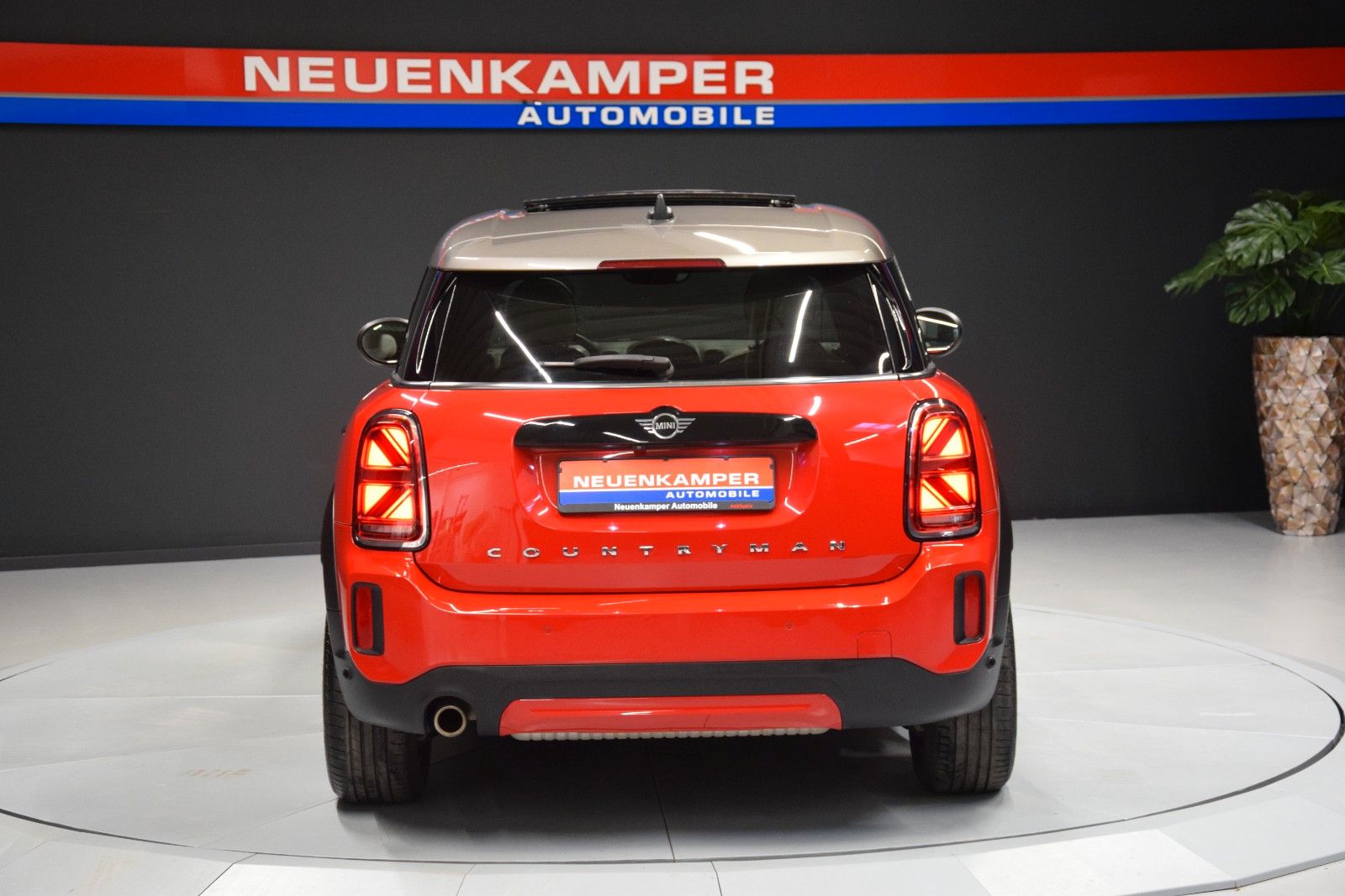 Fahrzeugabbildung MINI Countryman Cooper Yours Trim Pano ACC Memory