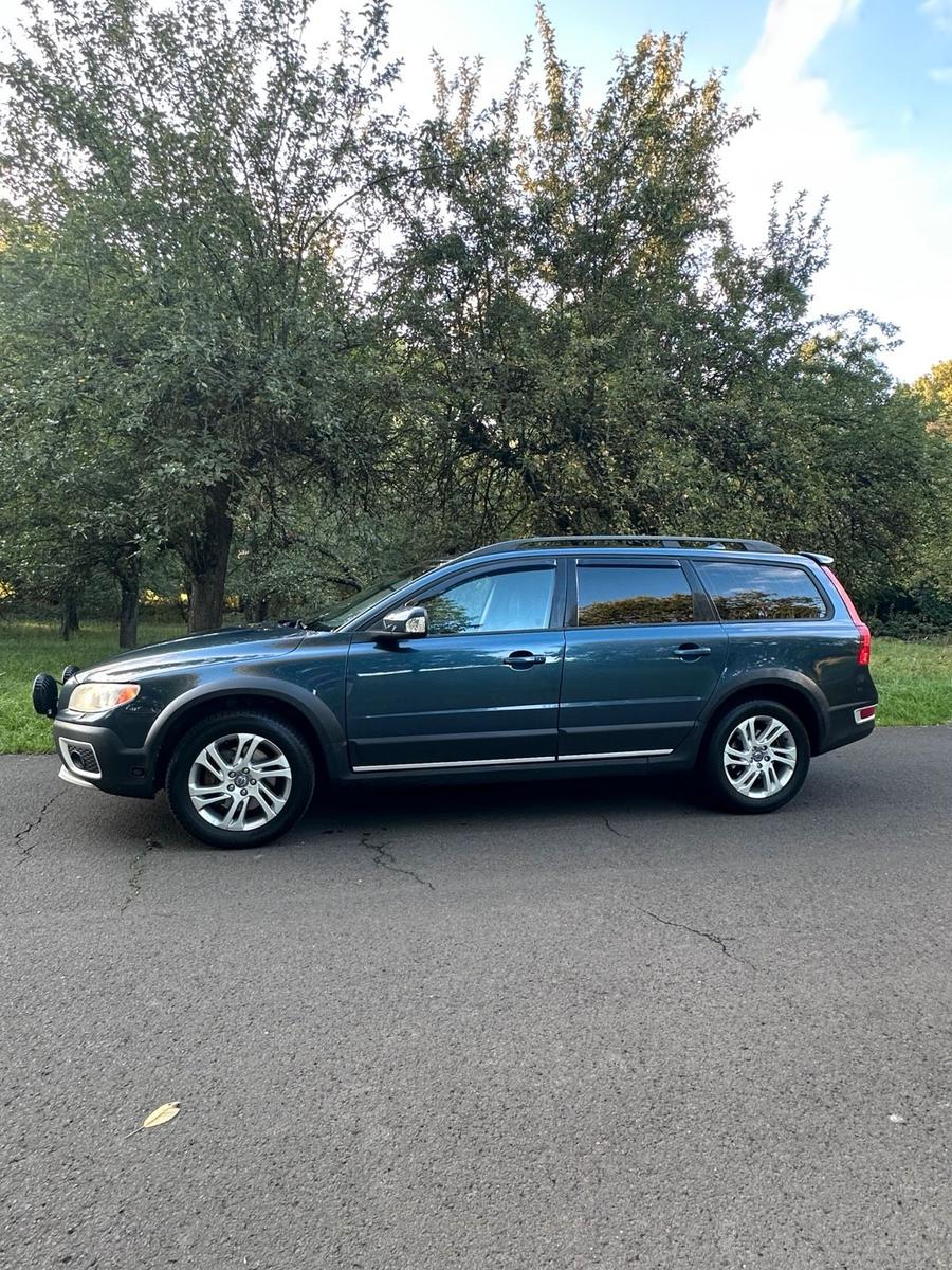 Volvo XC70 2007 — rear view