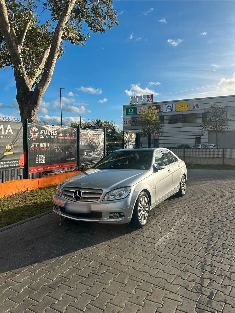 Mercedes-Benz C 220