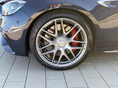 MERCEDES-BENZ E63S AMG/4Matic/J.STERNE/PANO/BURM/PER.AUSPUFF