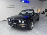 BMW 320i*Cabrio*Schwarz*Leder*Oldtimer*H*2.Hand* - BMW 320 aus 1988 mit Benzin-Antrieb: Cabrio