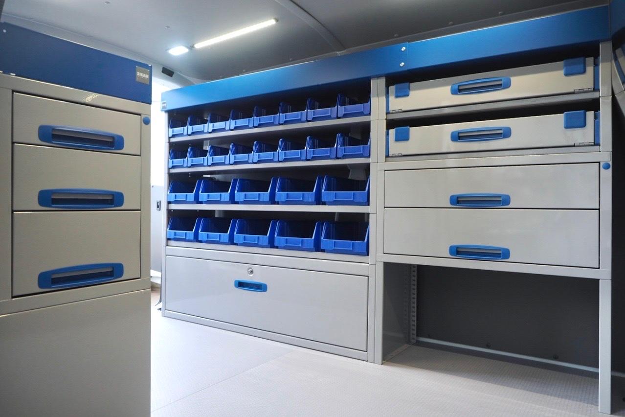 Volkswagen Transporter T7 Kasten MIT FAHRZEUGEINTRICHTUNG!