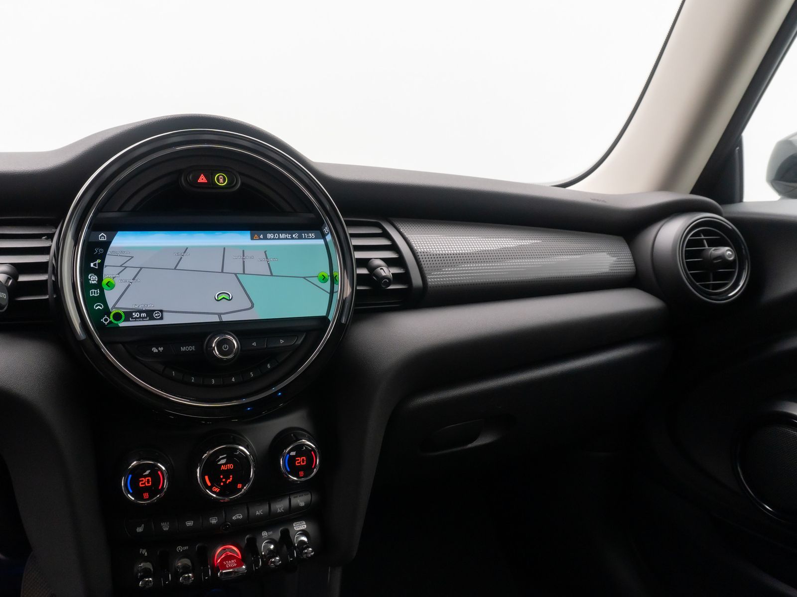 Fahrzeugabbildung MINI COOPER ACC AppleCar DriveAs DAB Teilleder Sport