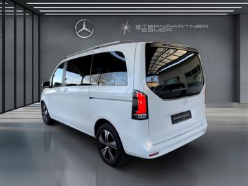 Mercedes V 220 - 8