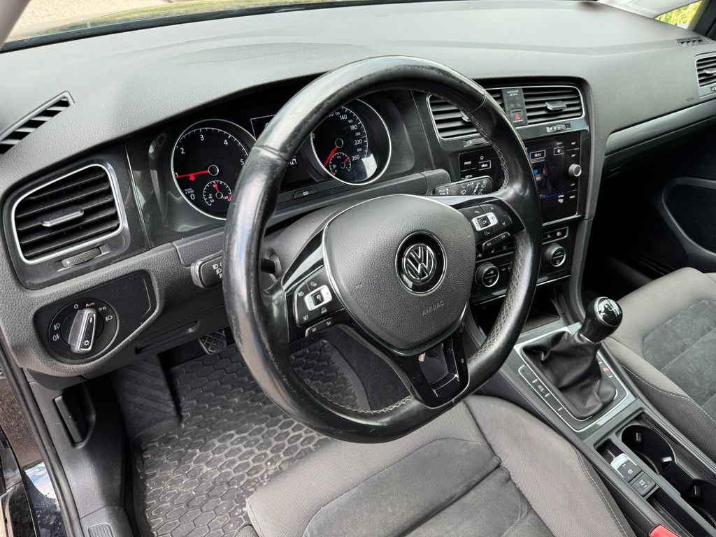 Volkswagen Golf VII 2.0 TDI Variant Comfortlin,LED,Navi,AHK
