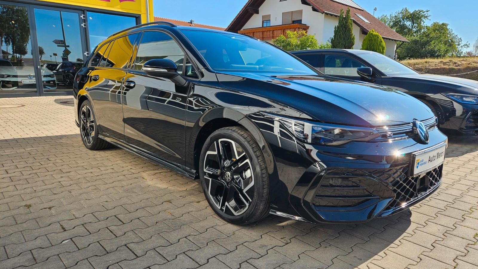 Volkswagen Golf VIII Variant 2.0 TSI 4Motion R-Line Headup/