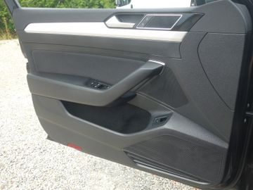 Volkswagen Passat Variant - 8
