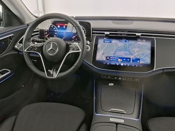 Mercedes E 200 - 4