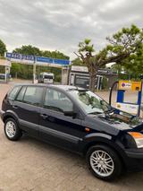 Ford Fusion 1.6. Neuer TÜV bis April 2028.... - Ford Fusion: Kombi