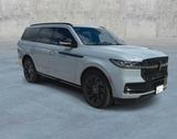 Lincoln Navigator Reserve MY25 - Lincoln Navigator mit Schiebedach