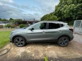 Nissan Qashqai 1.3 DIG-T N-CONNECTA N-CONNECTA - Nissan Qashqai mit Benzin-Antrieb: Limousine