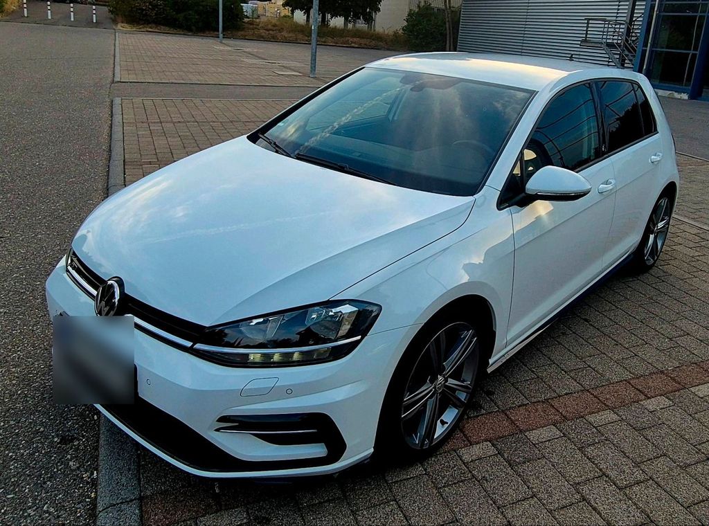 Image of Volkswagen Golf