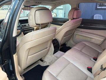 BMW 730 - 10