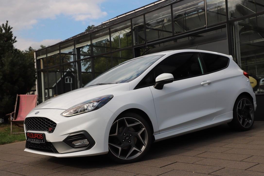 Ford Fiesta ST RECARO PDC APPLE CARPLAY STYLING PAKET