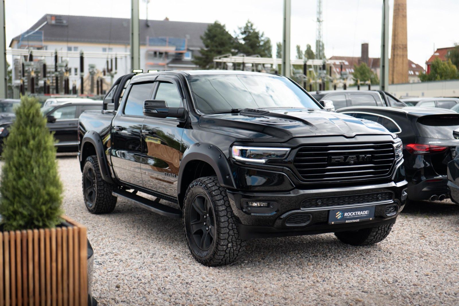 Fahrzeugabbildung Dodge RAM 5.7 V8 HEMI 4x4 LARAMIE Limited Offroad LED