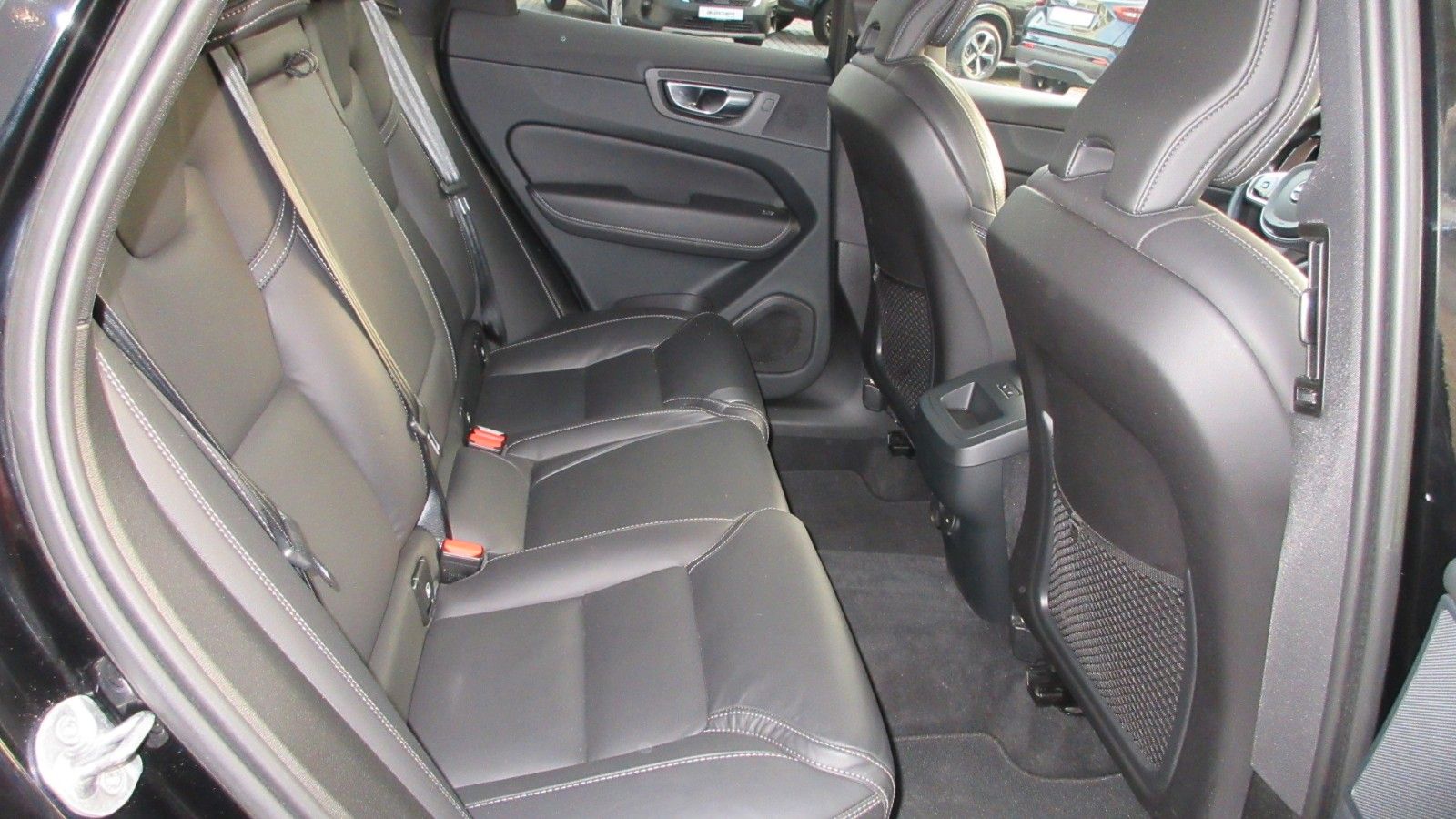 Fahrzeugabbildung Volvo XC 60 B4 Plus Bright 2WD