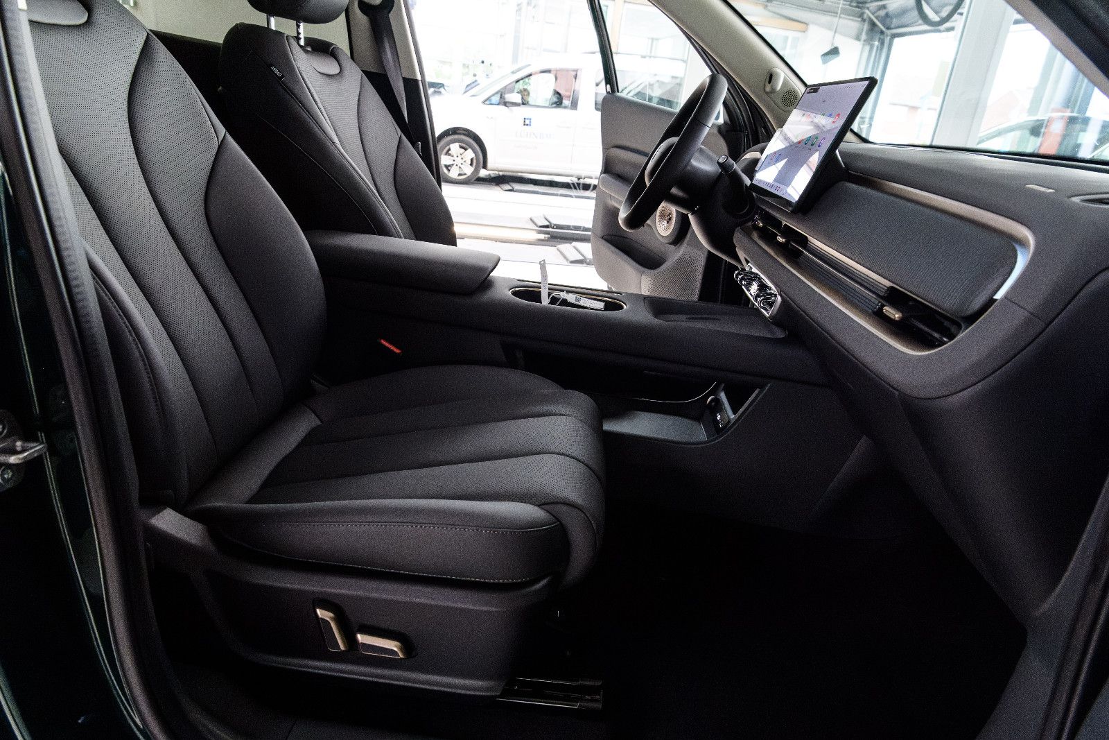 Fahrzeugabbildung GWM GWM ORA 5 SUV Hybrid Luxury 1.5 Turbo