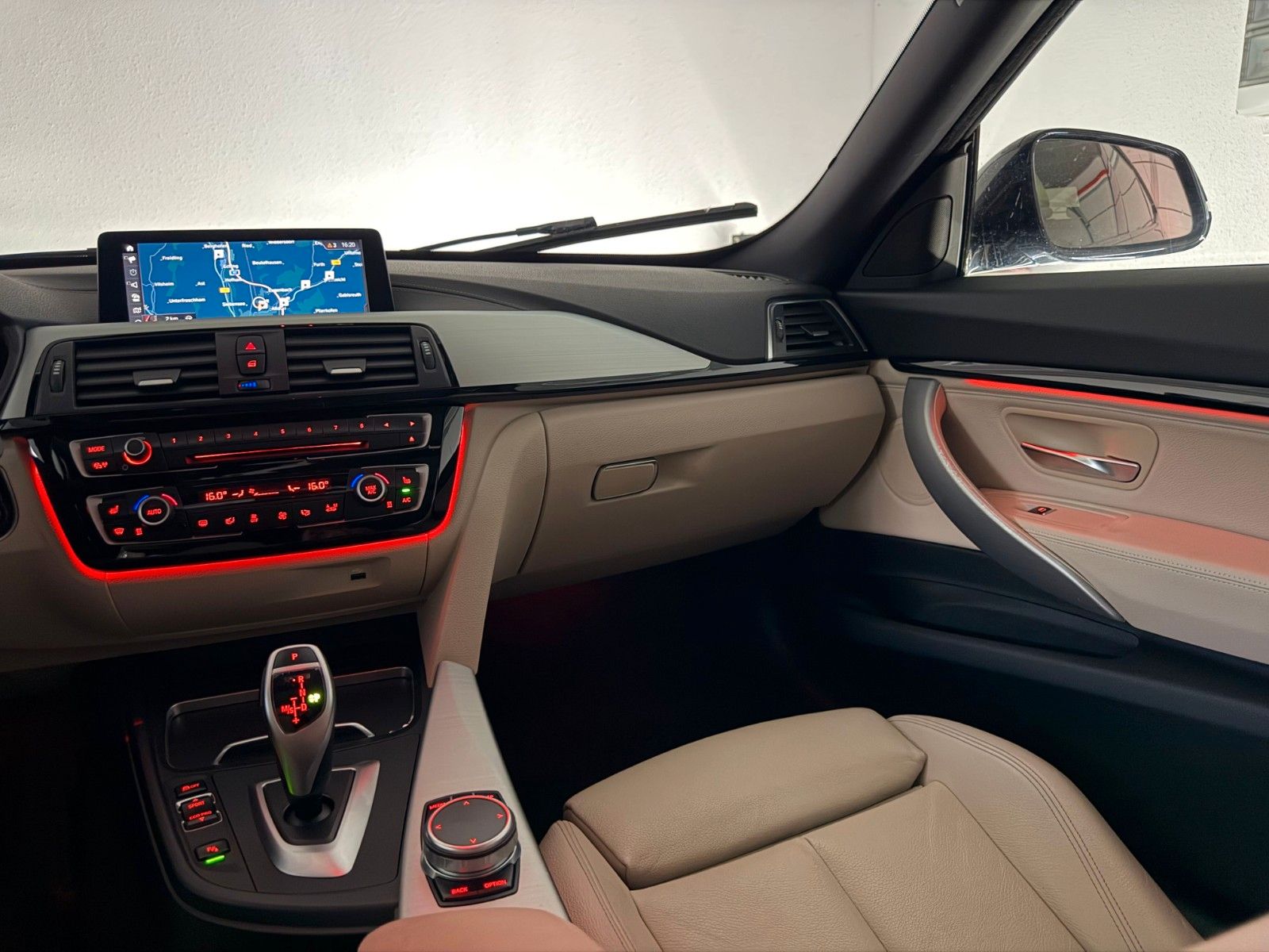 Fahrzeugabbildung BMW 335 d xDrive M SPORT/LED/HuD/PANO/KAMERA/MEMORY