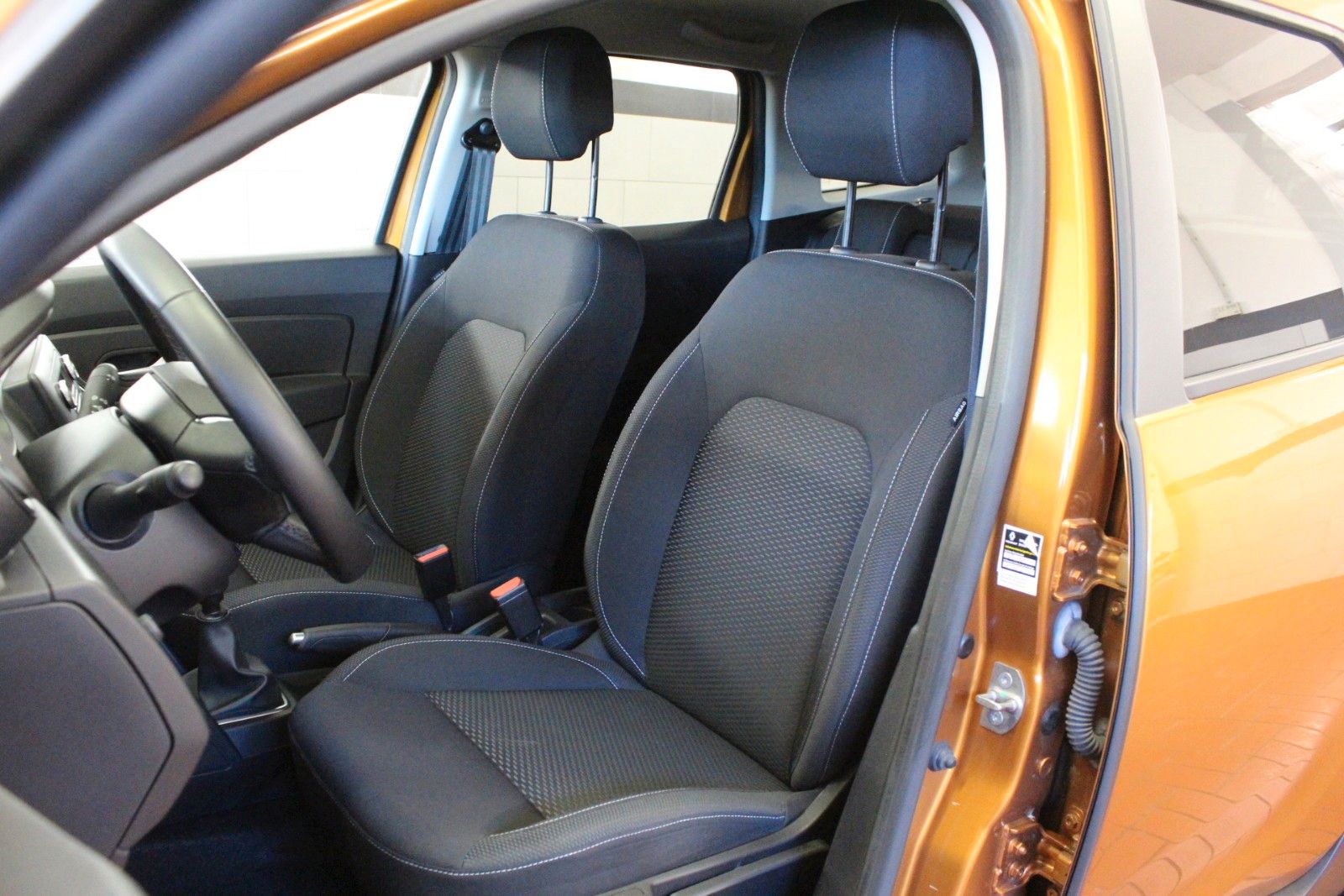 Fahrzeugabbildung Dacia Duster TCe 100 ECO-G LPG Comfort*Allwetter