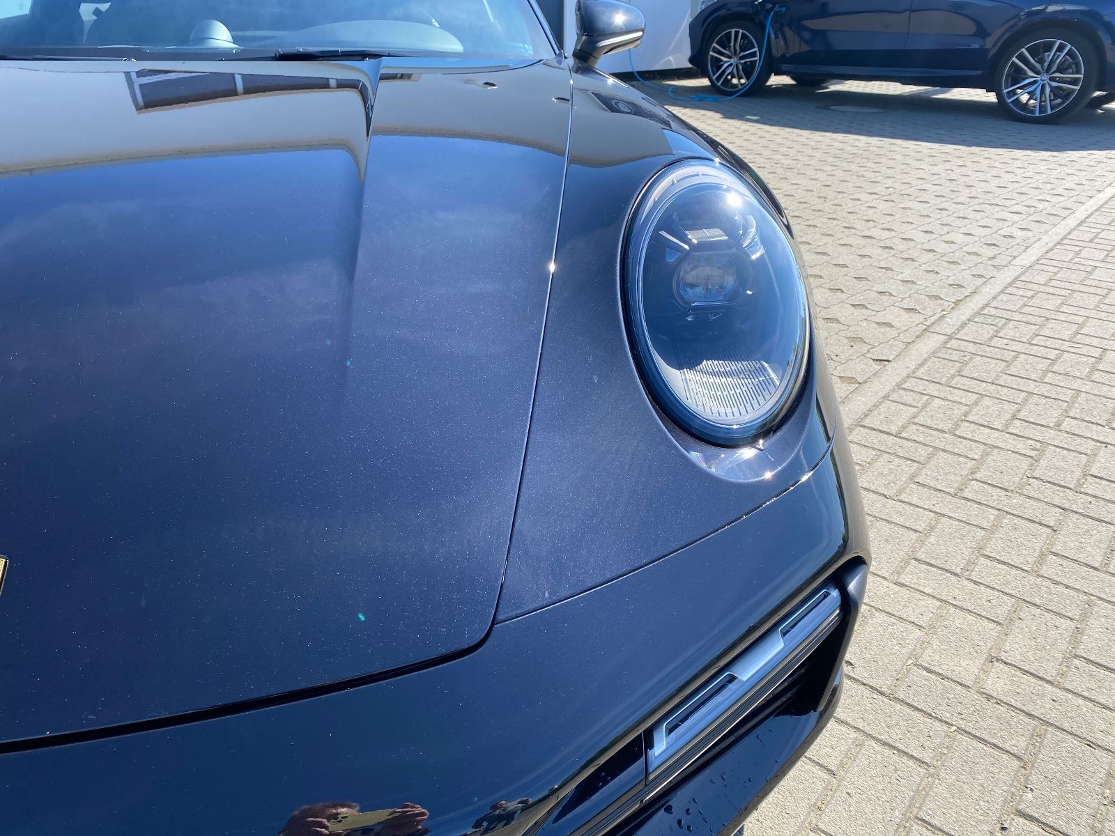 Fahrzeugabbildung Porsche 992 Turbo/Lift/Carbon Dach/Aero-Kit/360°Kamera