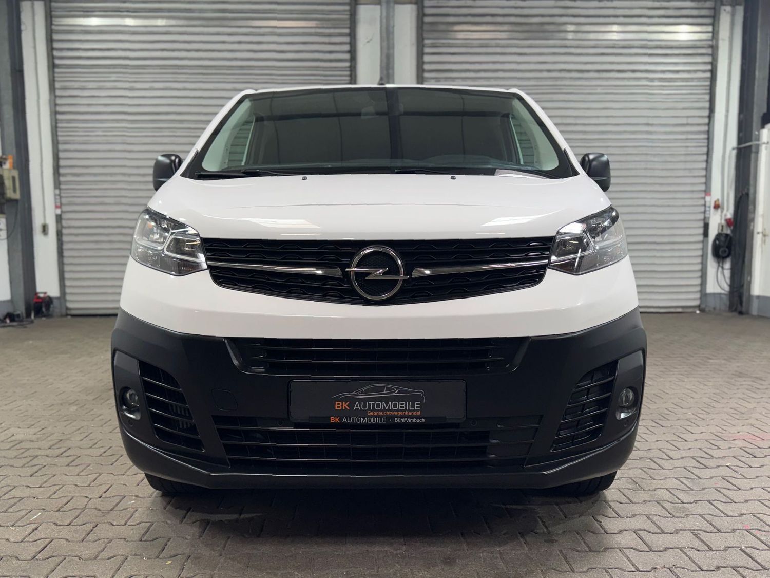 Fahrzeugabbildung Opel Vivaro Edition L3#Sortimo#Kamera#Klima#CarPlay