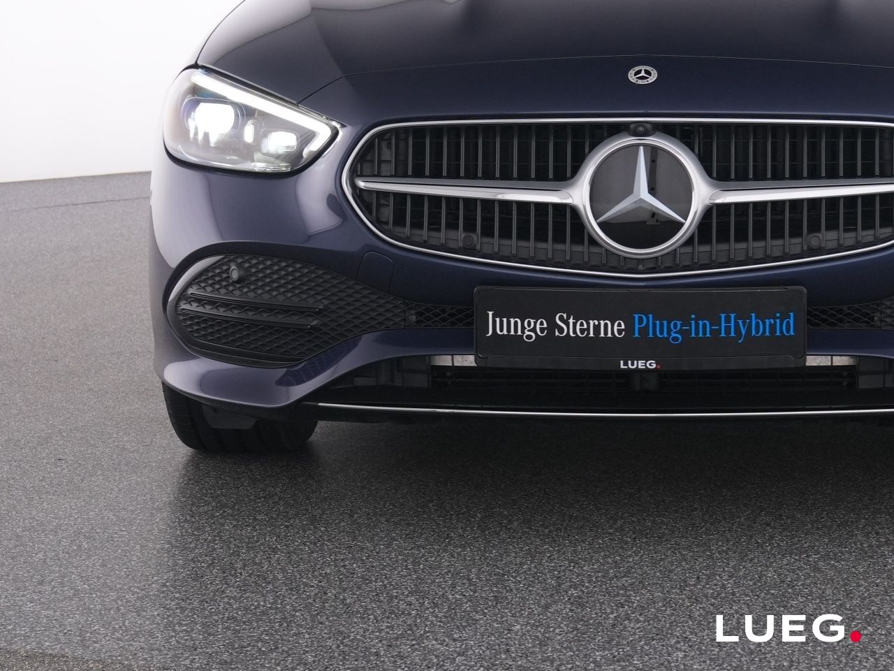 Mercedes-Benz C 300 e T Avantgarde DLight Dist Mem 360 HUD EHe foto 17