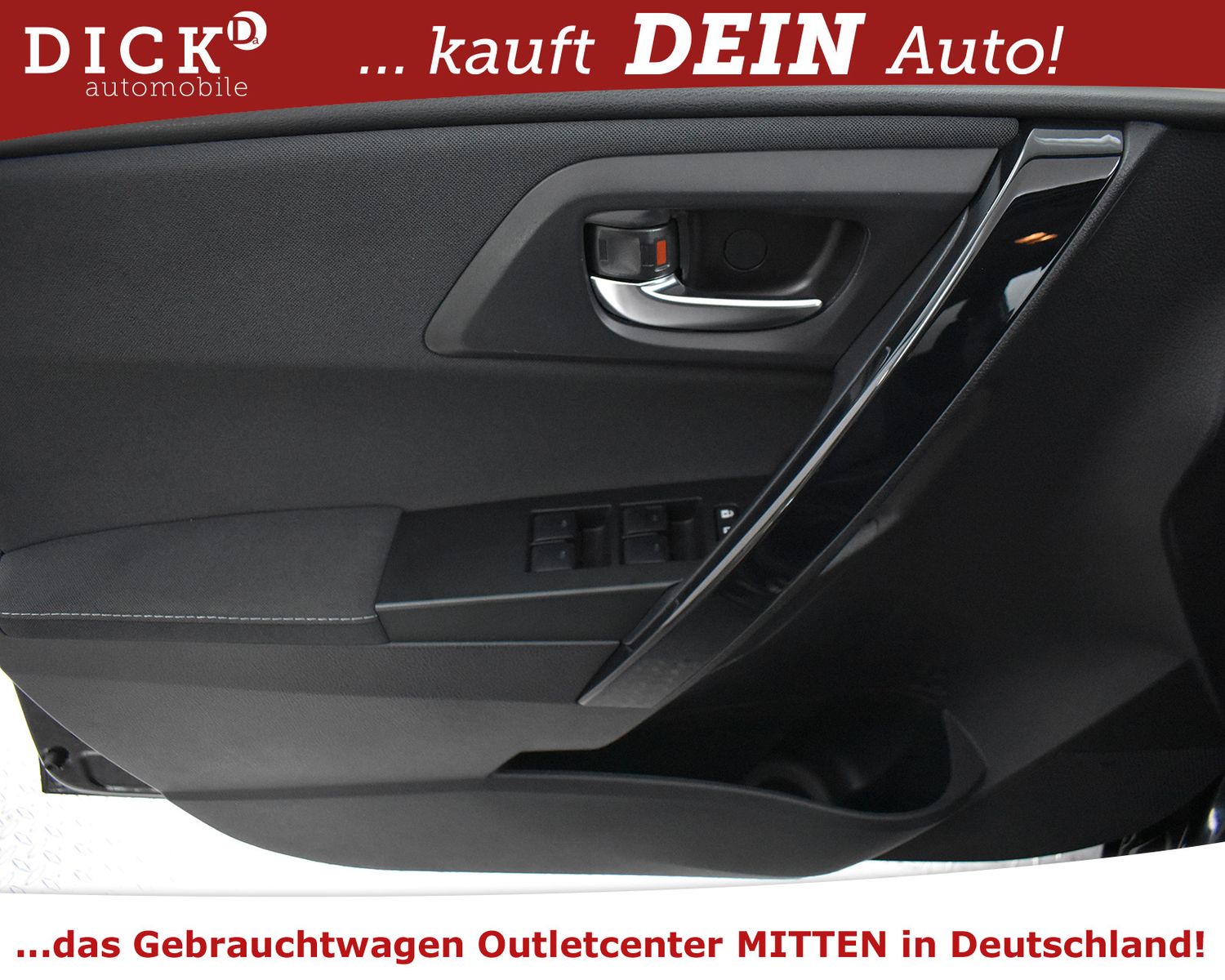 Fahrzeugabbildung Toyota Auris Tour Sports 1.8 Aut Hybrid Team D NAVI+KAM