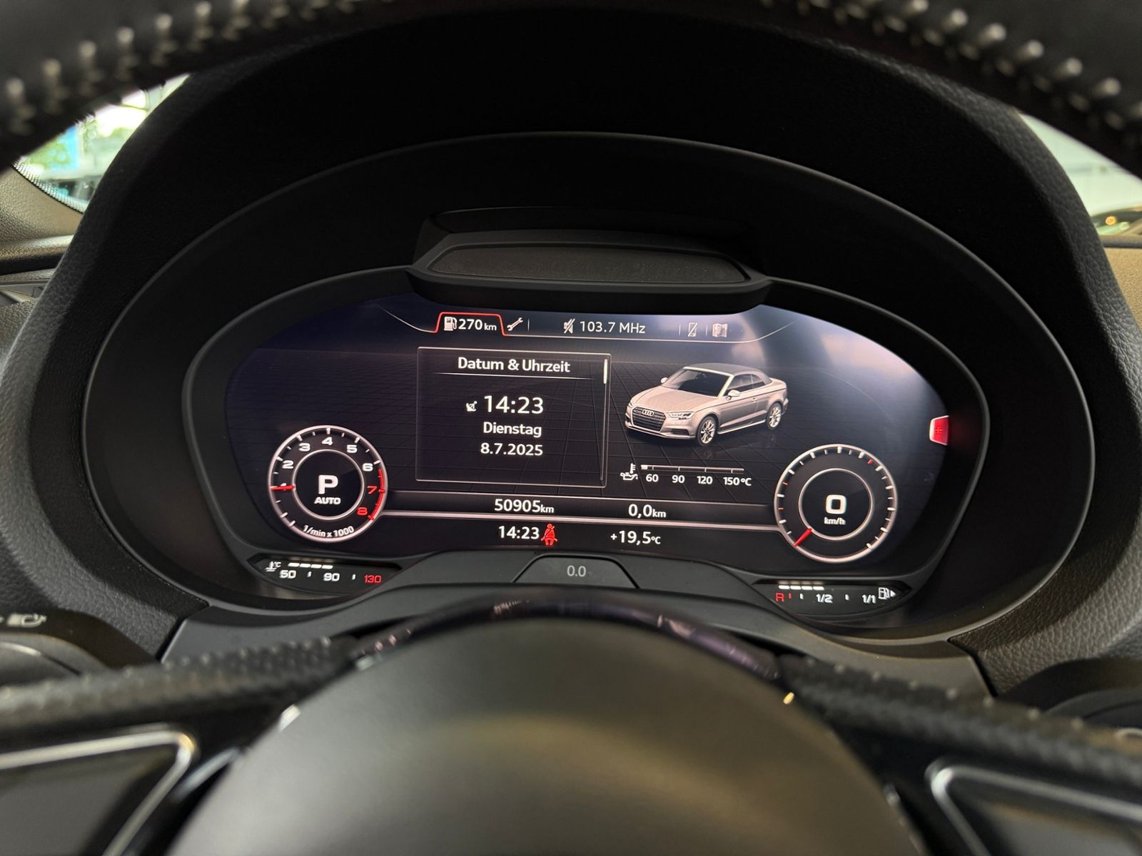 Fahrzeugabbildung Audi A3 Cabriolet 35 TFSI S-Line Competition LED  NAV