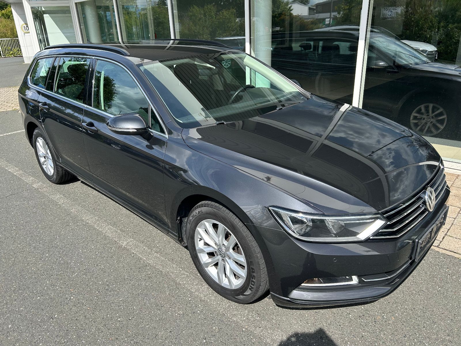 Volkswagen Passat Variant - 1
