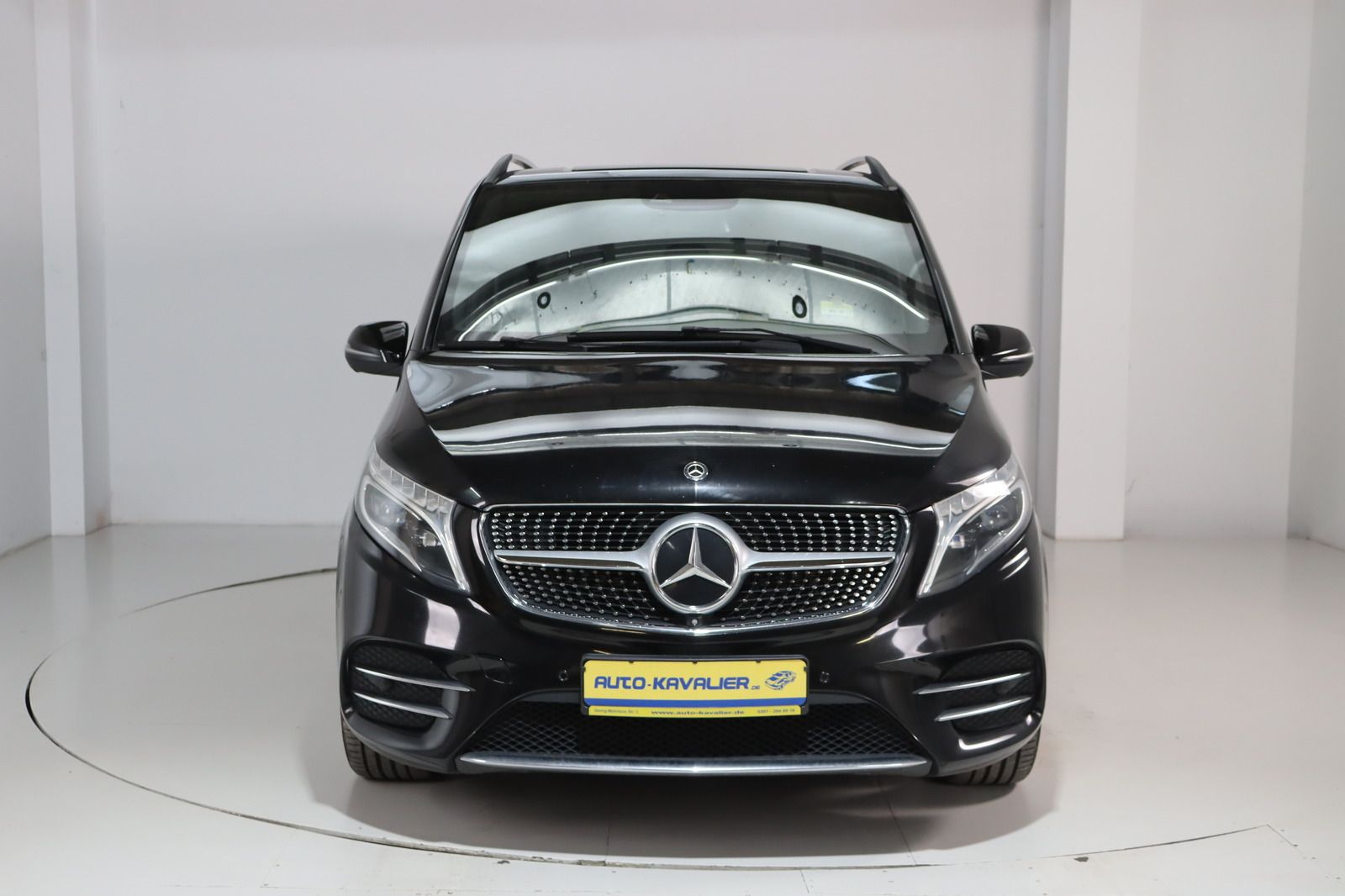 Fahrzeugabbildung Mercedes-Benz V 300 d AMG 4M * DIS * 360 * Burmeister