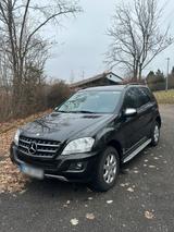 Mercedes-Benz ML 300 CDI 4MATIC - gebrauchte Mercedes-Benz ML 300 aus dem Jahr 2010