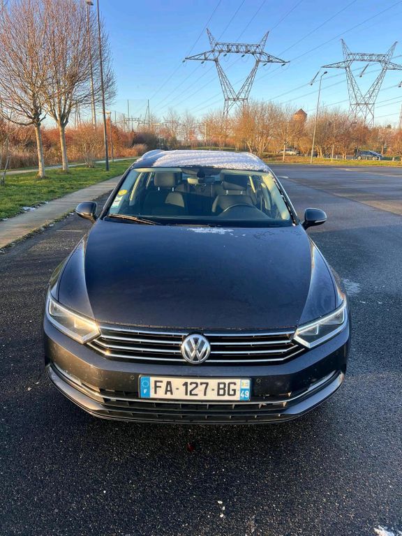 Image of Volkswagen Passat