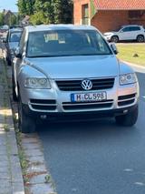 Volkswagen Touareg 2.5 R5 TDI Standard - Volkswagen Touareg mit Diesel-Antrieb: Geländewagen, 2.5