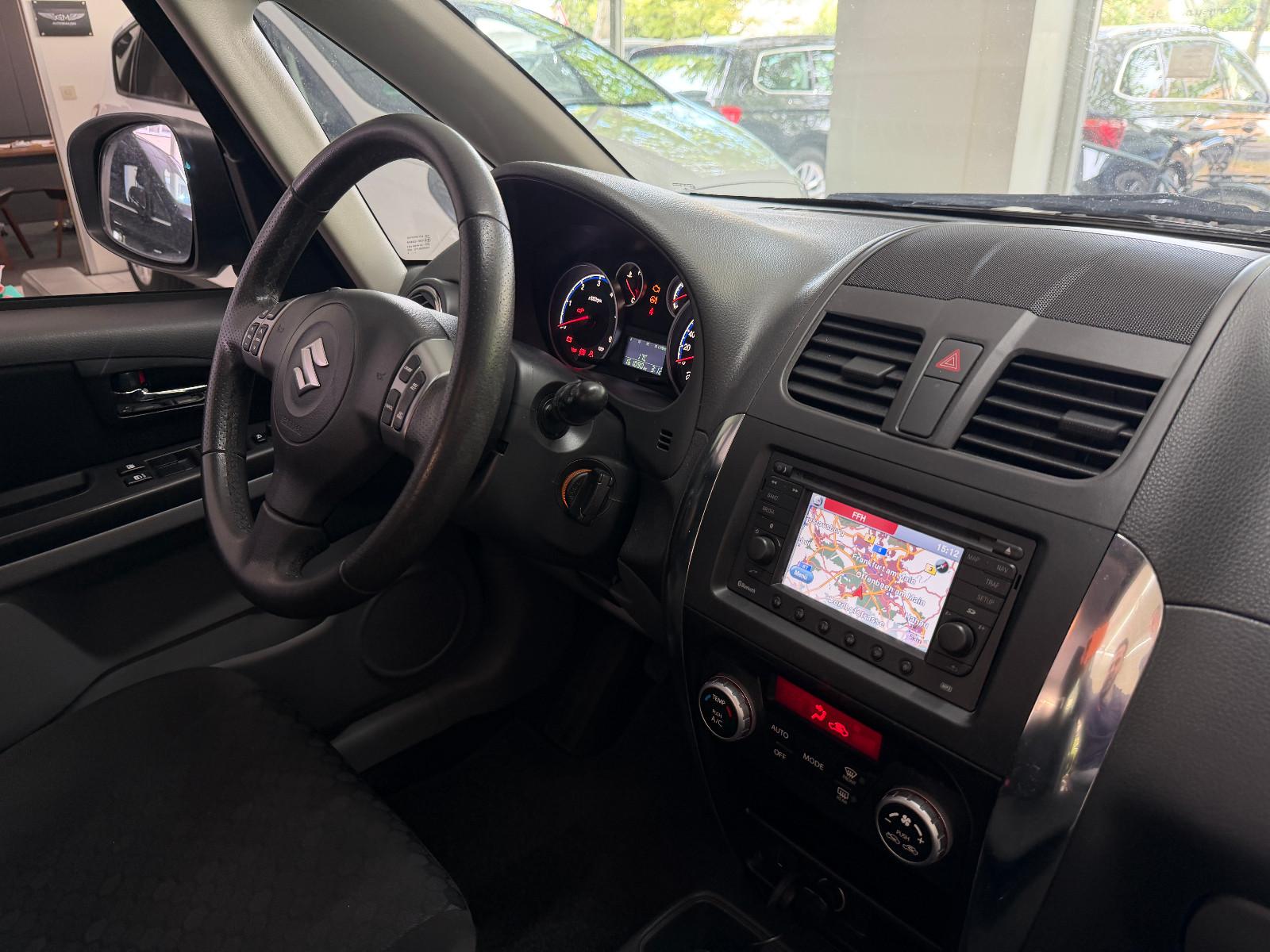 Suzuki SX4 2.0 DDiS 4WD Style Dashcam Navi PDC