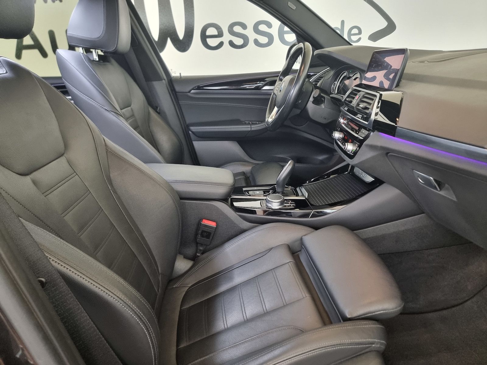 BMW X3 2.0 dA sDrive18 xLine LED AHK HeadUp Hifi foto 11