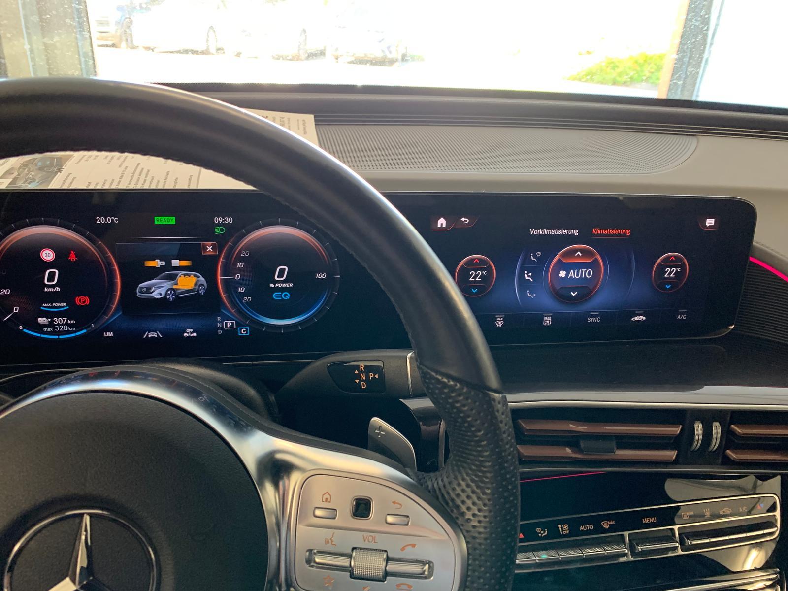 Mercedes-Benz EQC 400 4M 2xAMG Line Widescr Glasdach Multibeam