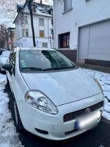 Fiat Punto, Benziner, Neuer TÜV - Fiat Punto in Frankfurt (Main)