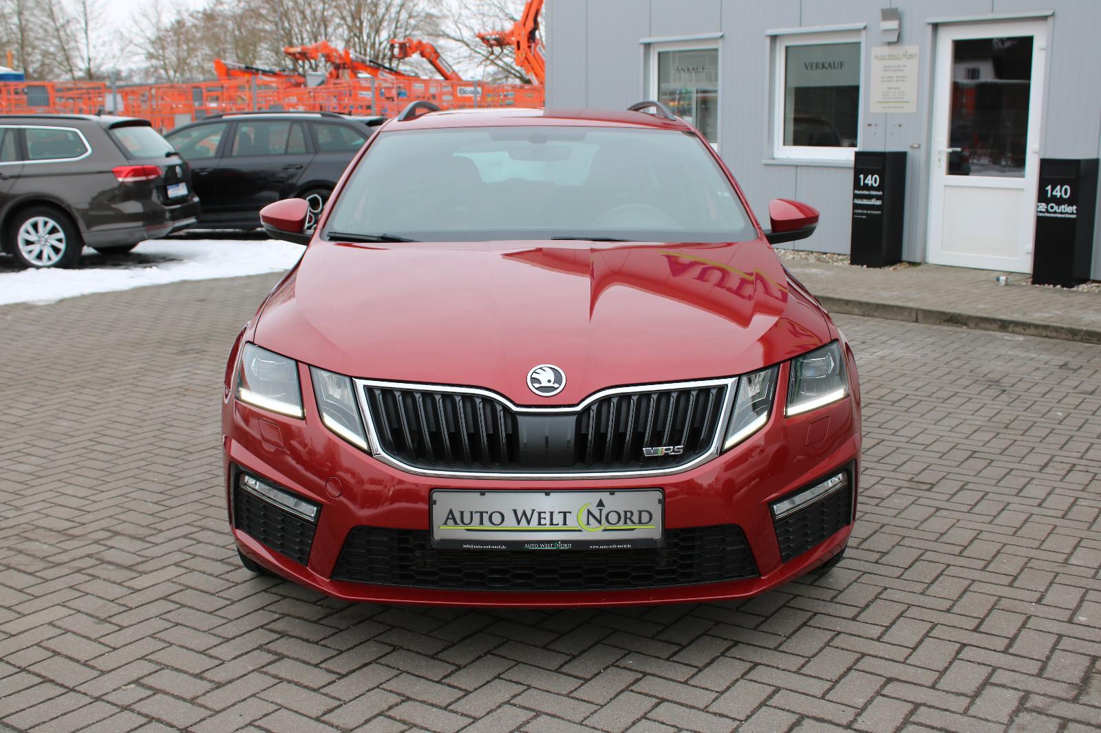 Skoda Octavia RS 2.0 TDI DSG AHK/AuffahrAssist/Carplay