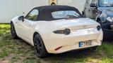 Mazda MX-5 Roadster in Weiß 08/2016, mit nur 26.600 km - Mazda MX-5 in Frankfurt (Main)