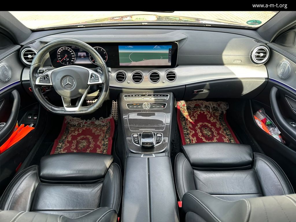 MERCEDES-BENZ E 400